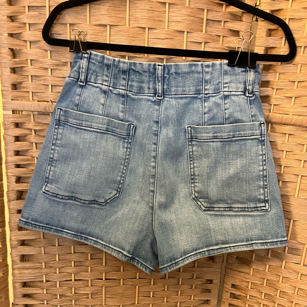 Anthropologie Maeve Colette Short in Palms Wash - Picture 4 of 10